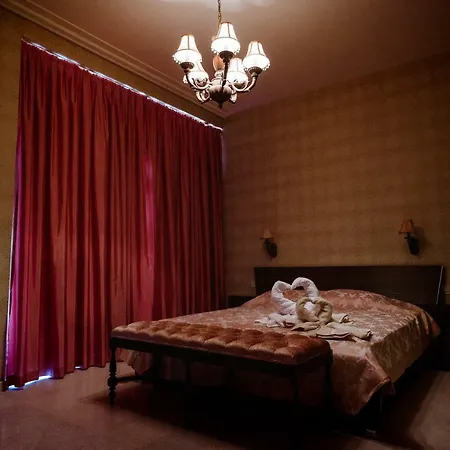 Port Palace 310