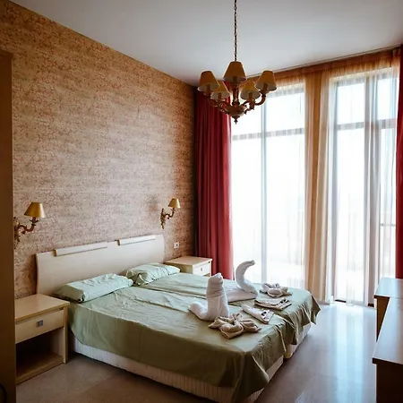 Port Palace 310 Apartment